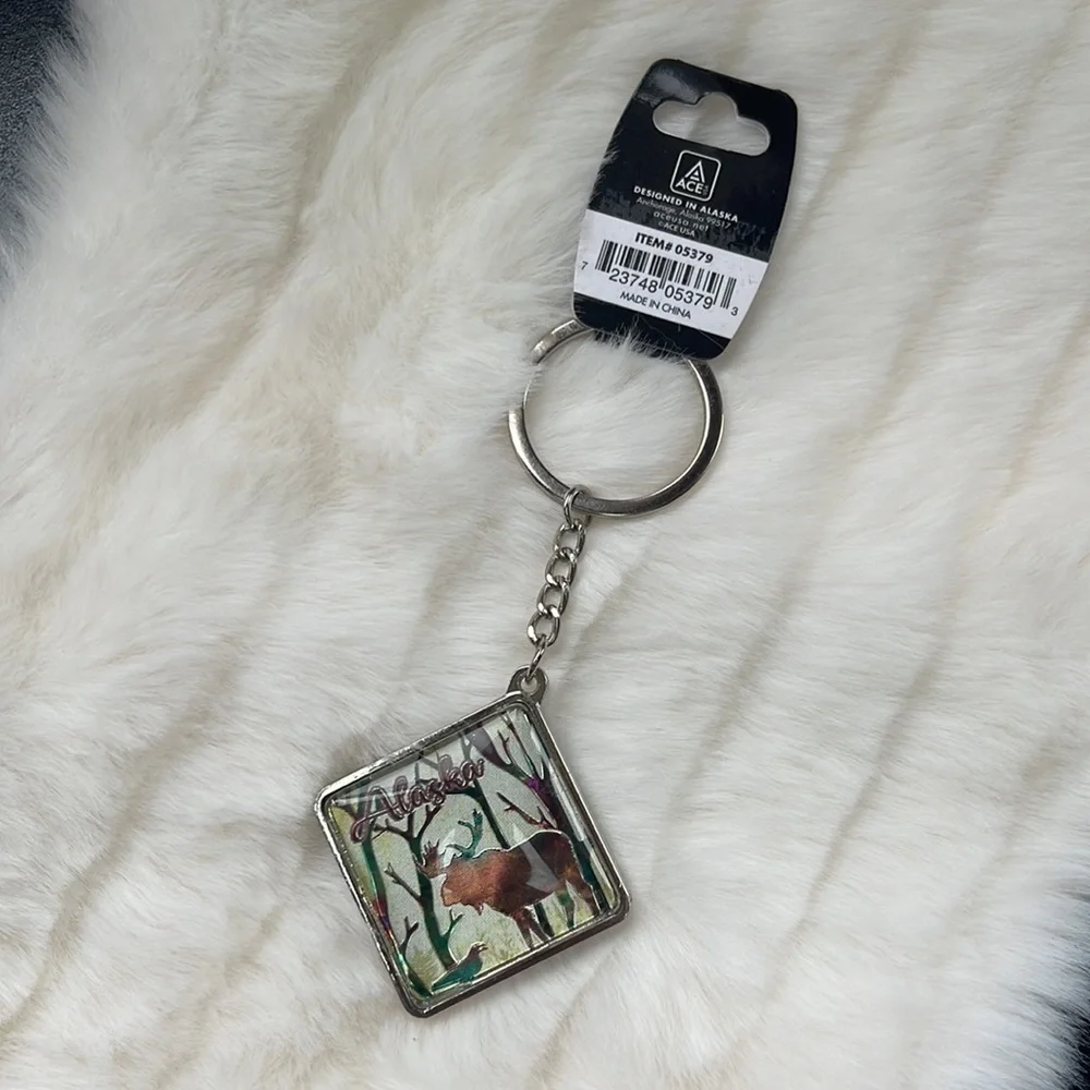 Alaskan Moose Keychain NWT